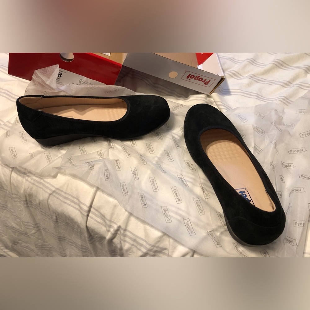 Casual suede flat shoes Never Worn - Picture 4 of 5